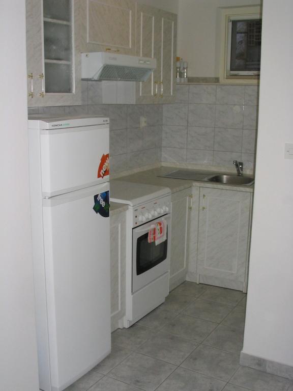Apartments Gugic Prigradica Habitación foto